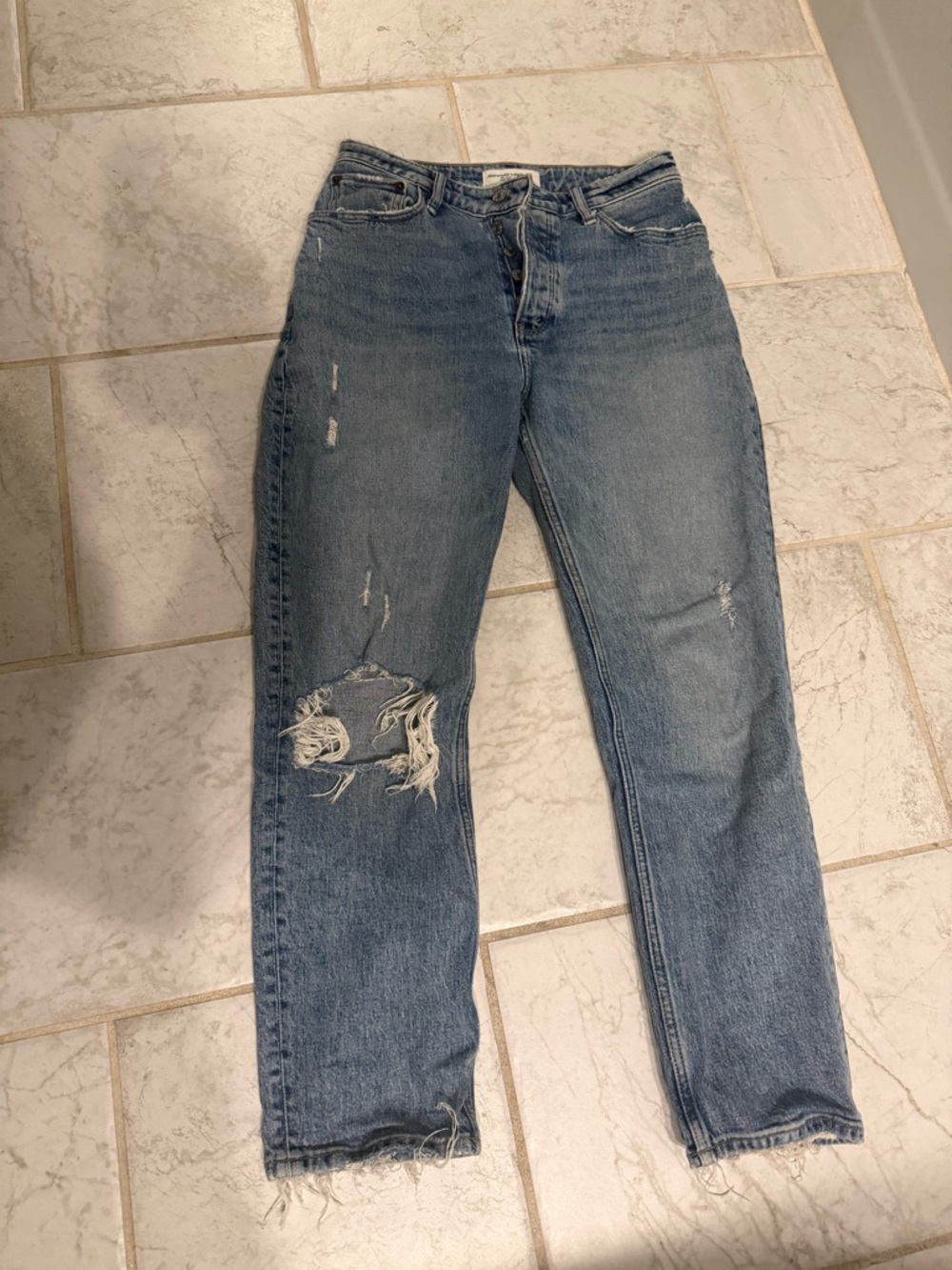 Abercrombie & Fitch Curve Love - Dad High Rise Light Blue Straight-Leg Jeans